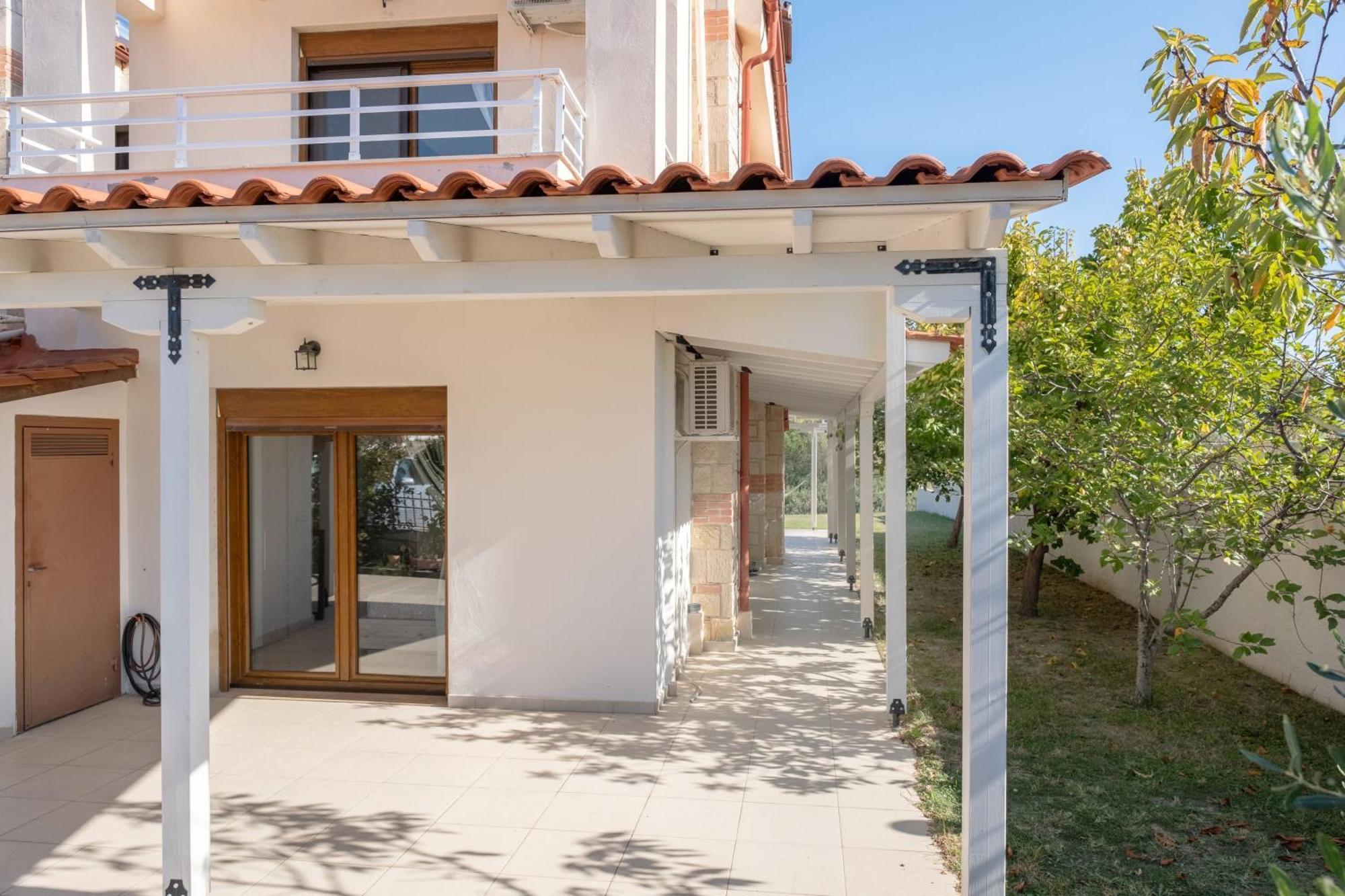 Petra Villa Афитос Екстериор снимка