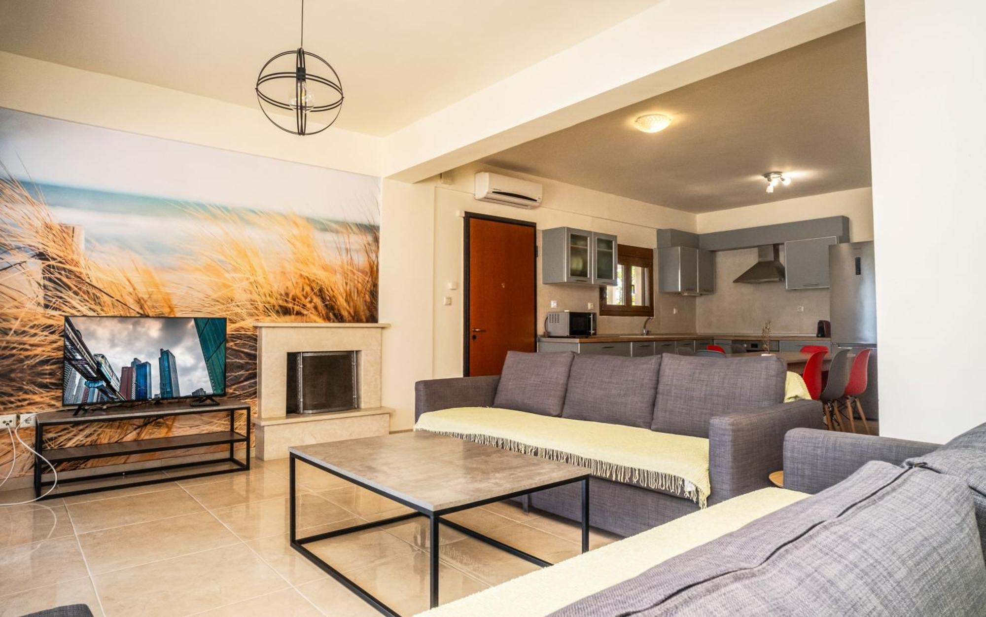 Petra Villa Афитос Екстериор снимка